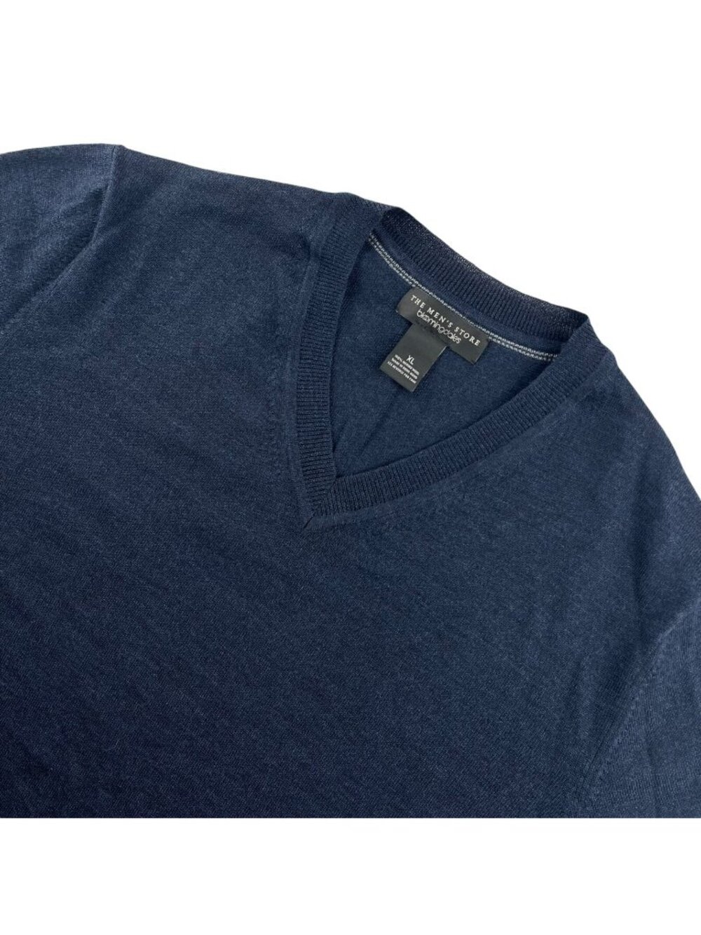 The Men's Store Bloomingdales Wool V-Neck Sweater Blue • XL